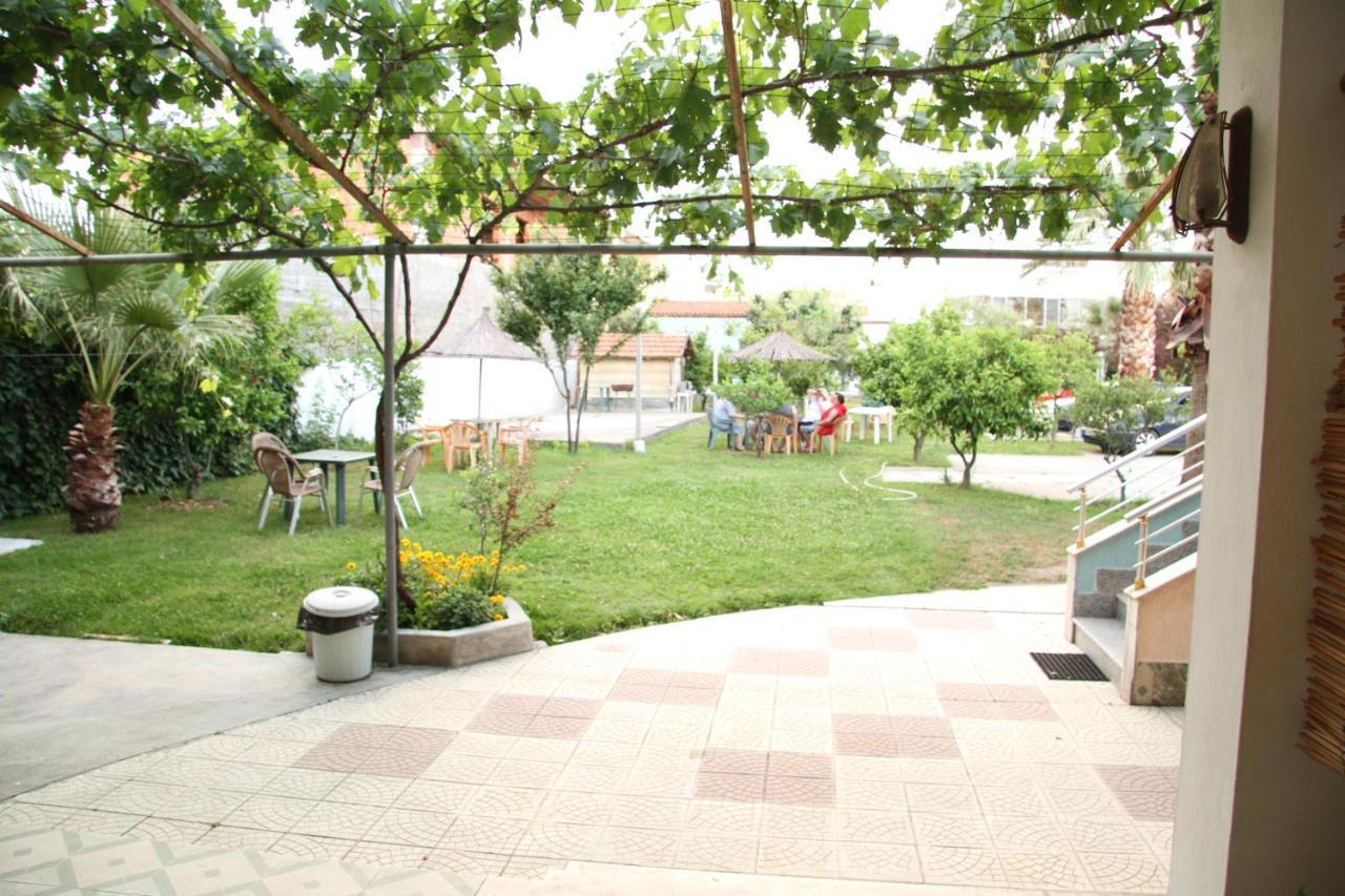 Shtepi Pushimi Durrës Exterior foto